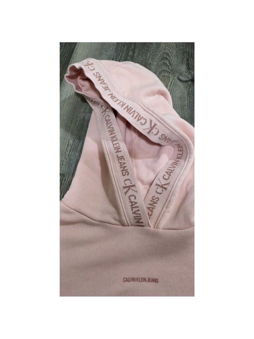 Calvin Klein Women's Pink Sweet Capuche Femme Crop Hoodie Medium Logo Sweatshirt - Picture 6 of 10
